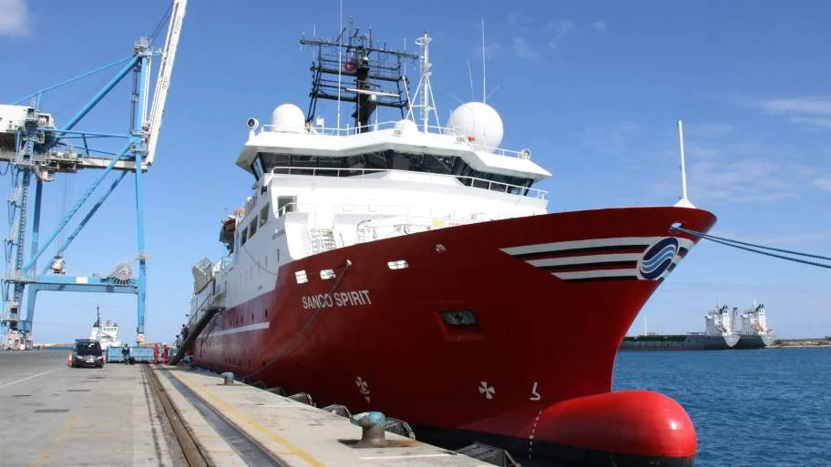 Tek to skip ut av opplag