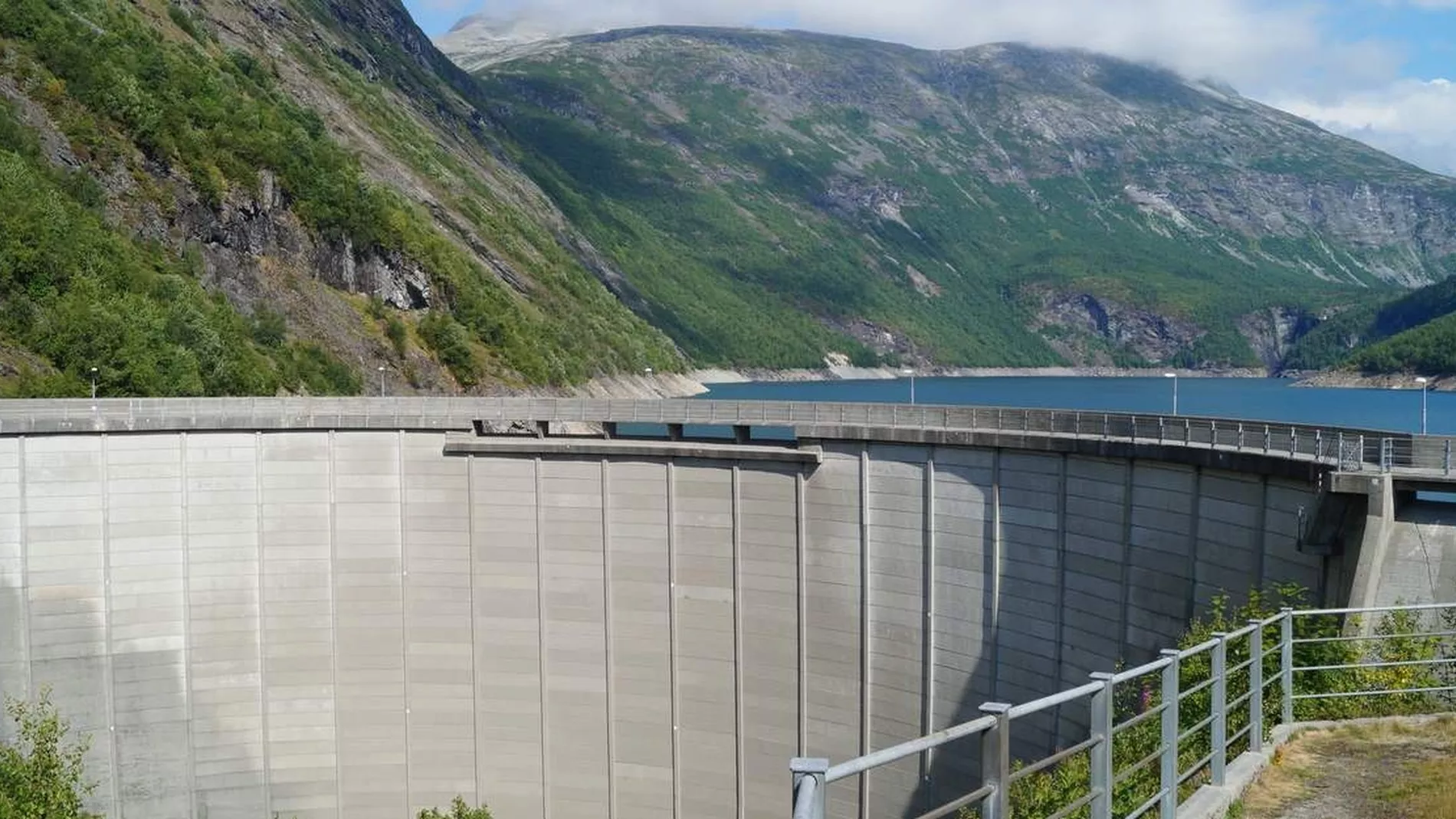 LO og NHO ber regjeringa om tiltak for vasskraft i Noreg