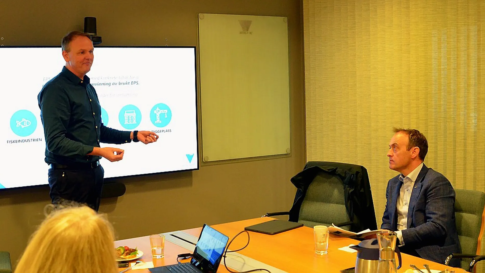 Ber politikarane snu om skule og ferje