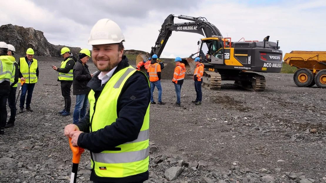 Har planar om fleire anlegg paa land