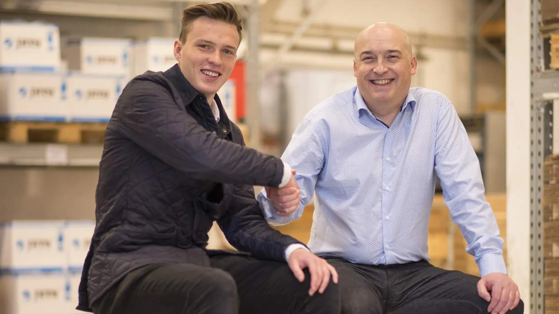 Warholm firma vil faa store inntekter