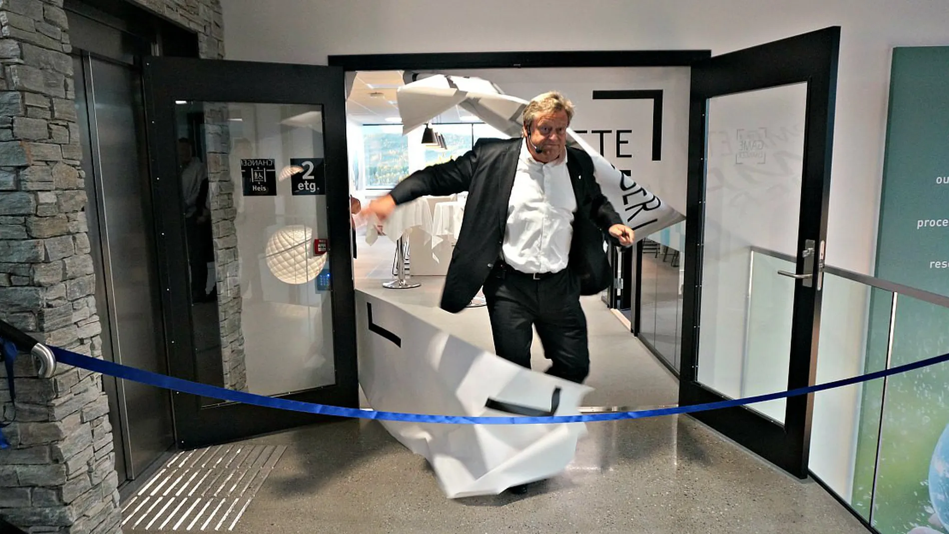 Dansk EU parlamentarikar med advarsel til Erna Solberg