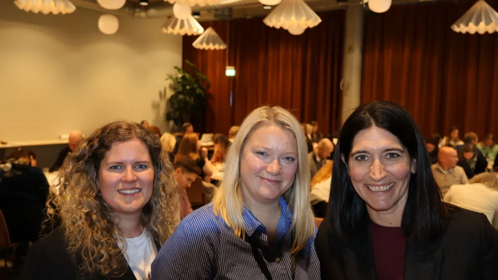 FV Sofie Helland Pivot Christine Rorvik Alesund Kommune og Cathrin Odegard Pivot foto Ogne