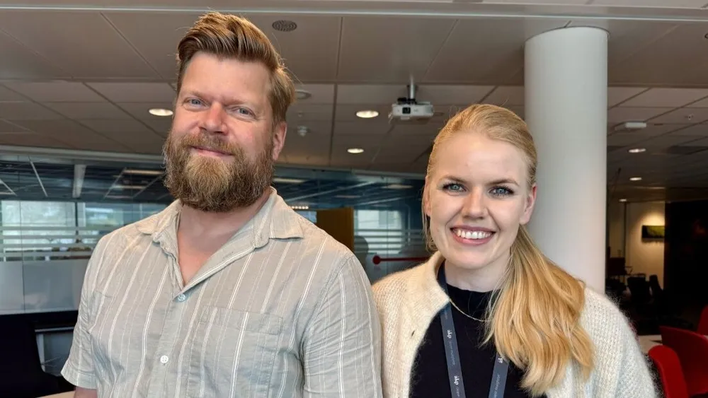 Pal Haugen Anna With Rodstol foto akp