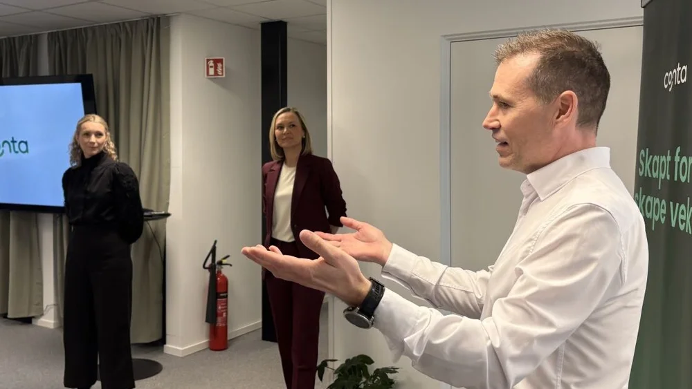 Jan Tore Holen med Eliassen og Tung foto Marius